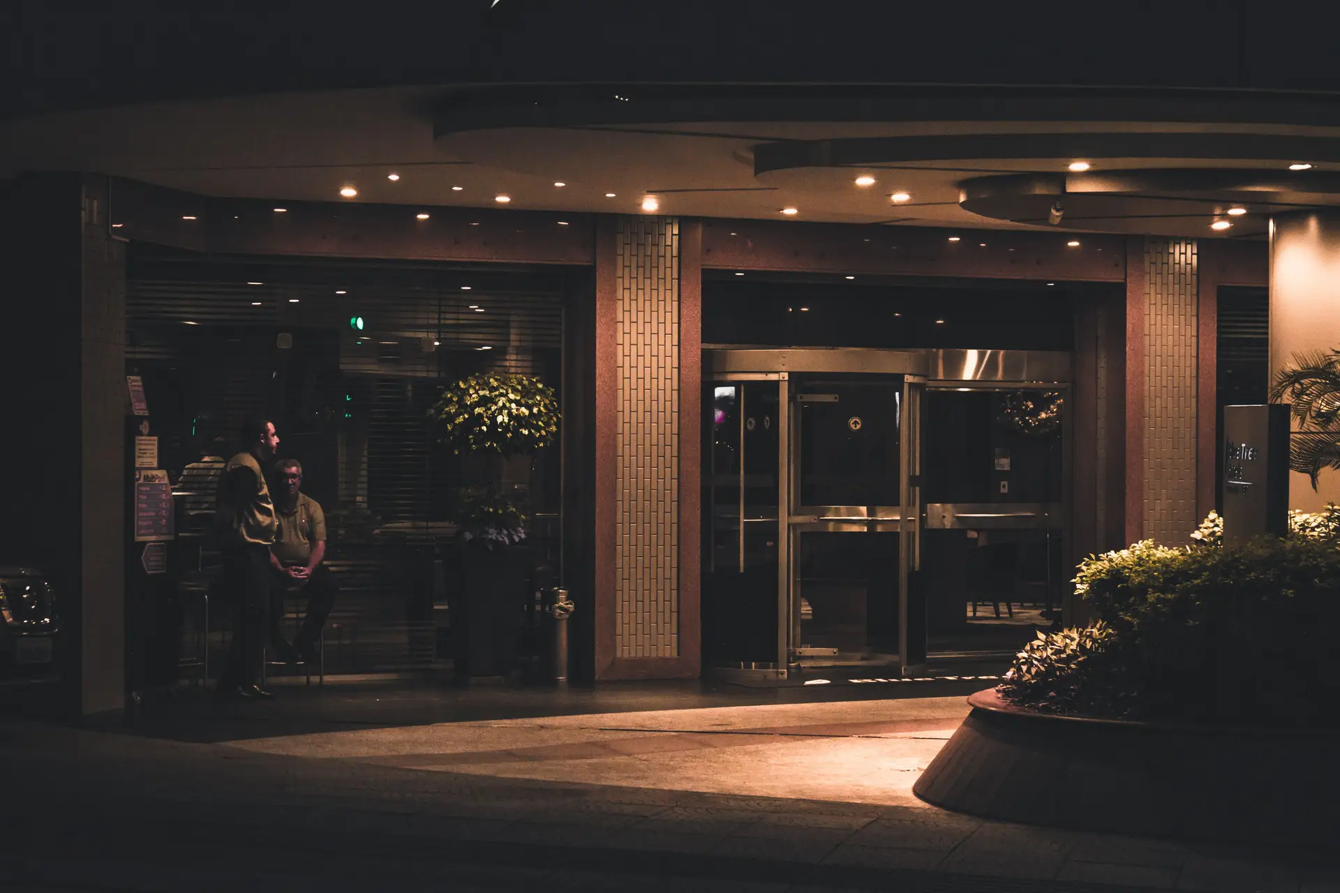 Lemperfieldgroup Luxury Entrance